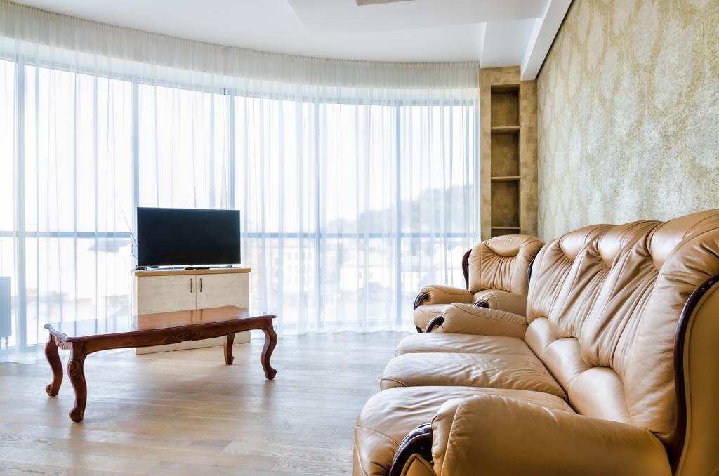 Leogrand Apartments Z Panoramoyu Lvova Extérieur photo